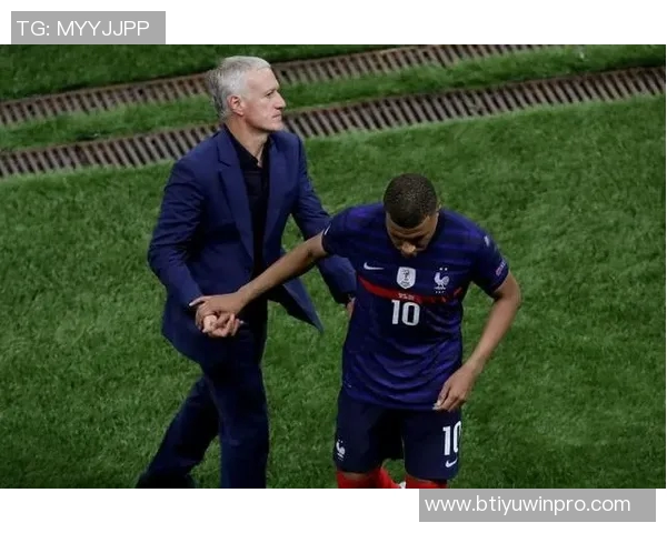 德尚表示姆巴佩明天有望出战强调团队表现与对手尊重