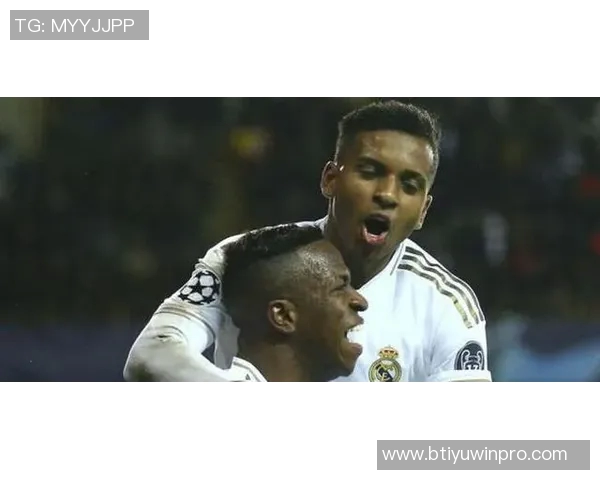 安切洛蒂训练排出424阵型维尼修斯与罗德里戈携手锋线争胜