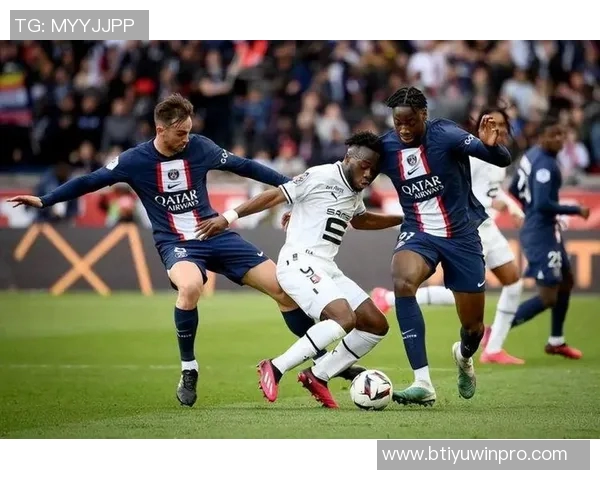 穆尼奥斯回应巴黎转会传闻称为巴萨巴黎皇马曼联效力是梦想 穆尼奥斯回应巴黎转会传闻称为巴萨巴黎皇马曼联效力是梦想