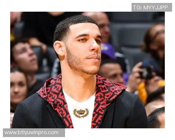 拉梅洛鲍尔半场表现糟糕仅得5分正负值惨淡21引发球迷热议