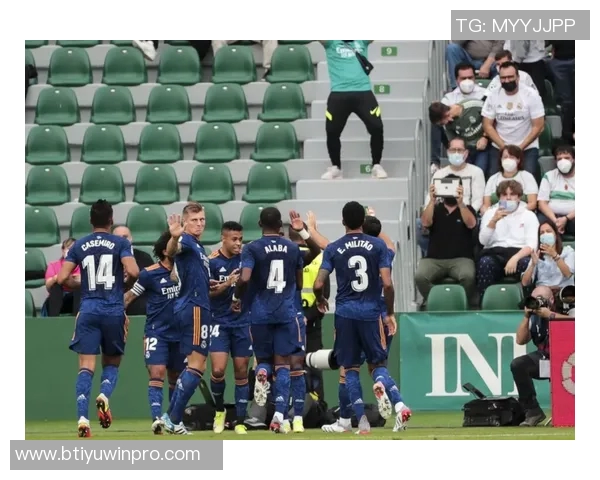 阿斯报导黄潜将对维尼修斯红牌判罚提出上诉引发热议